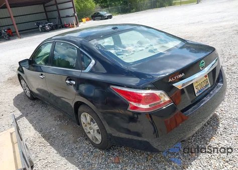 2015 Nissan Altima 2.5 S из США, поврежденный, VIN 1N4AL3AP1FC148776